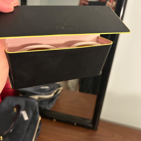Fendi glasses main image 5